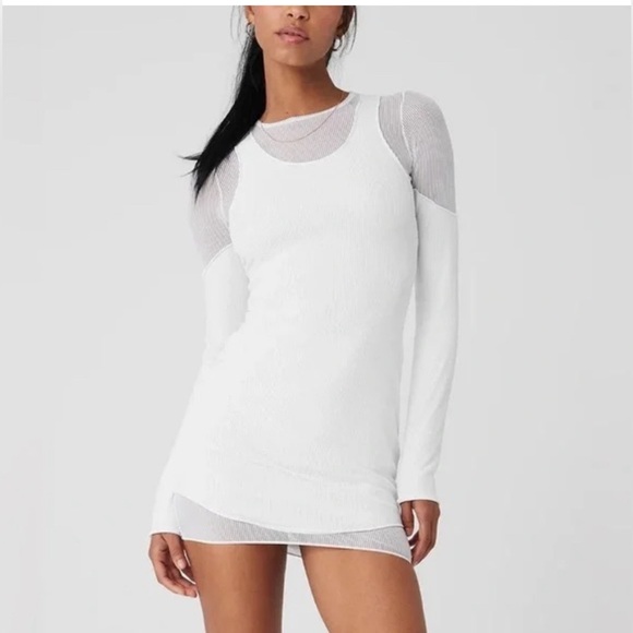 Like NEW, Alo White Long Sleeve Dress
Size XS - Picture 2 of 6